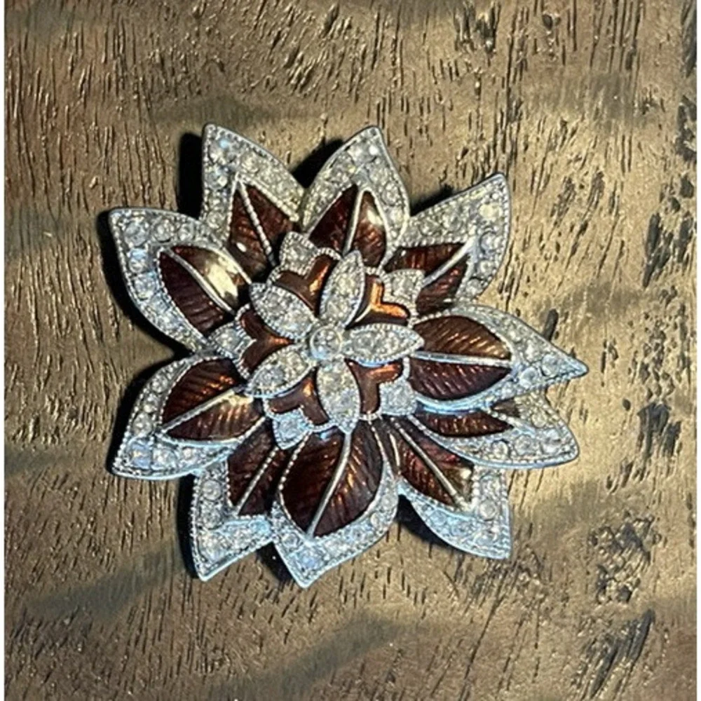 MONET Christmas Pin RHINESTONE Pointsetta Floral Brooch Estate COSTUME JEWELRY